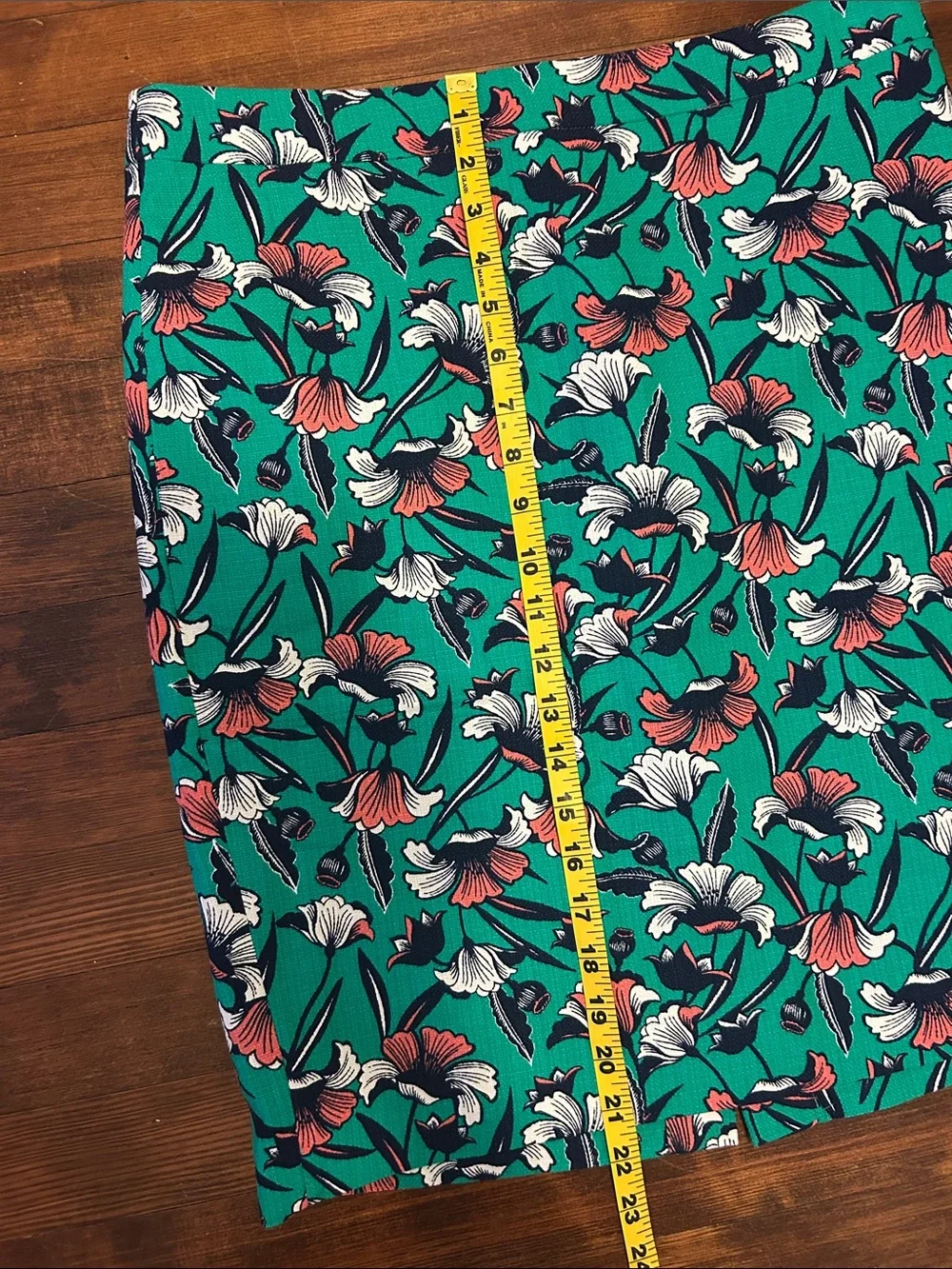 J. Crew Green Floral Print Pencil Skirt - 6, NWOT